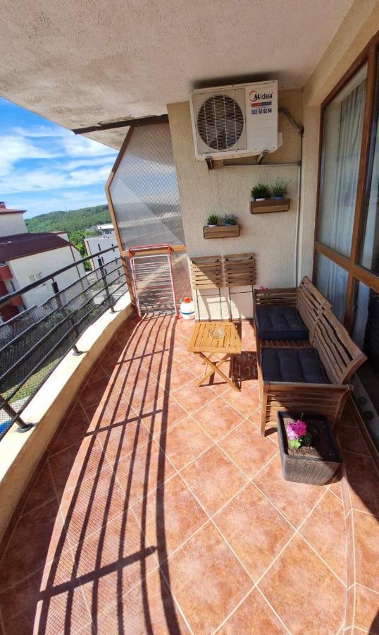 Port Natura Apartment ヴァルナ エクステリア 写真
